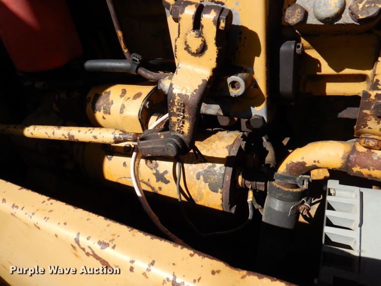 image for item MH9036 1975 Caterpillar 920  wheel loader