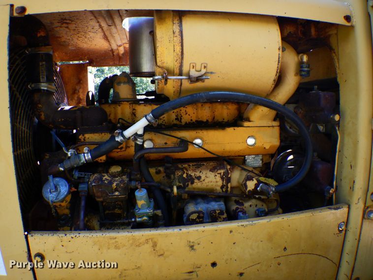 image for item MH9036 1975 Caterpillar 920  wheel loader