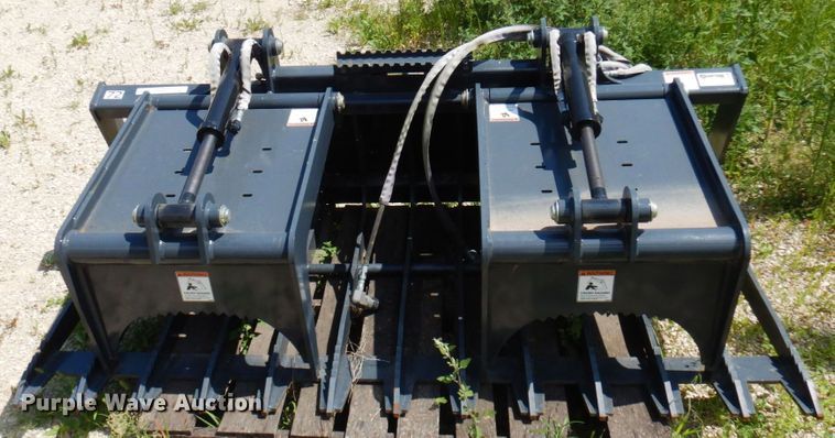 image for item MH9046 Virnig  skid steer rock grapple bucket