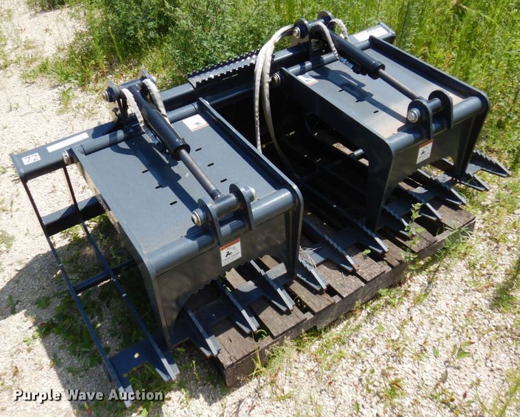 image for item MH9046 Virnig  skid steer rock grapple bucket