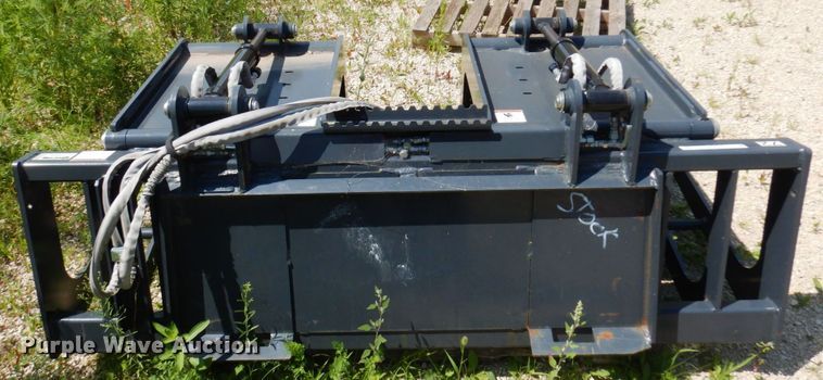 image for item MH9046 Virnig  skid steer rock grapple bucket