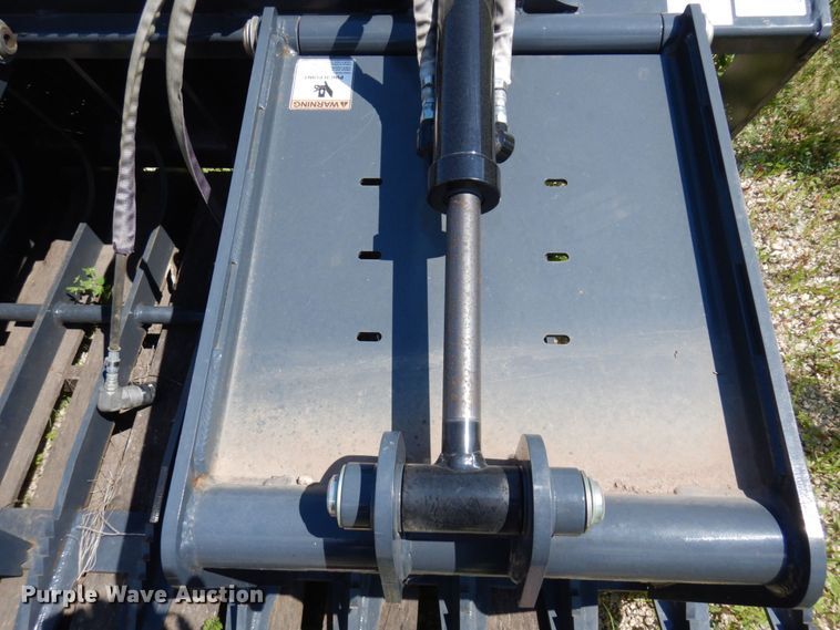 image for item MH9046 Virnig  skid steer rock grapple bucket