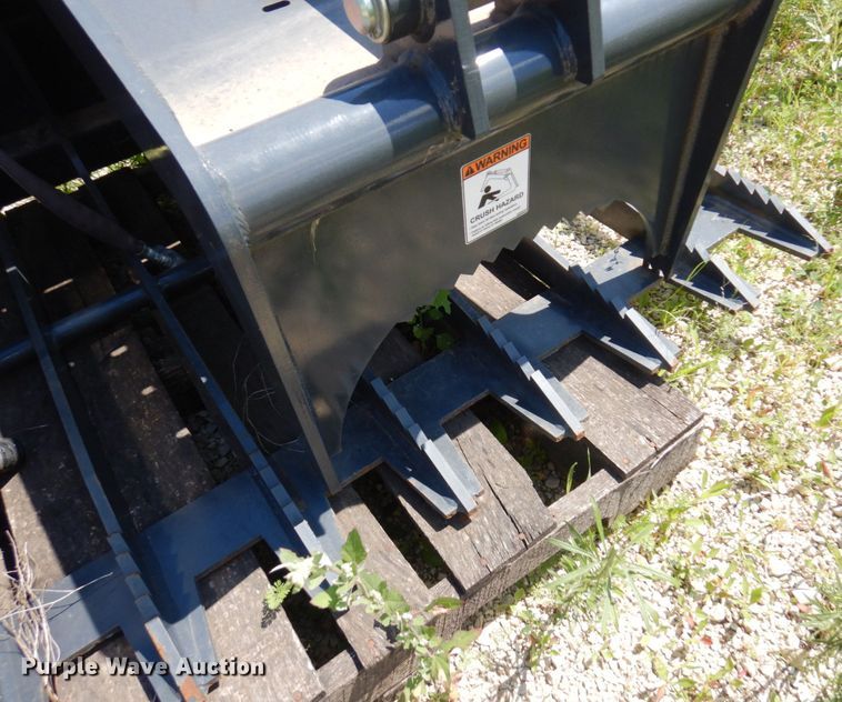 image for item MH9046 Virnig  skid steer rock grapple bucket