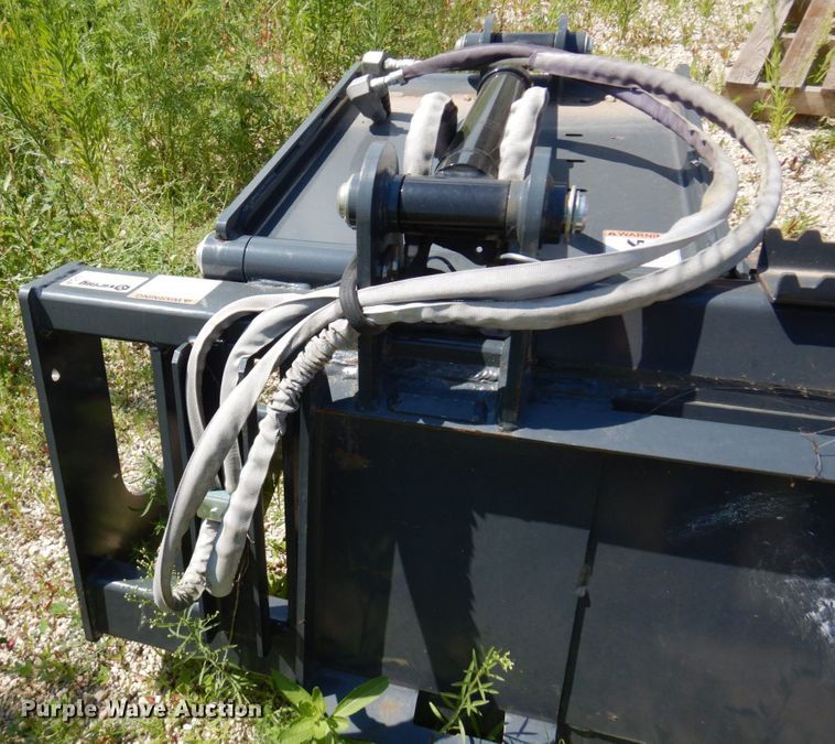 image for item MH9046 Virnig  skid steer rock grapple bucket