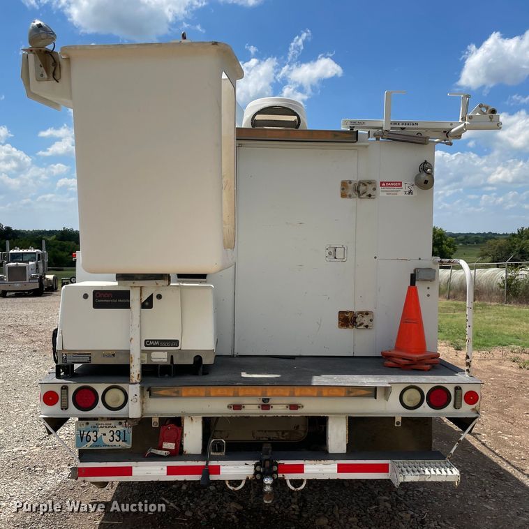 image for item MJ9064 2009 Chevrolet C4500  bucket truck