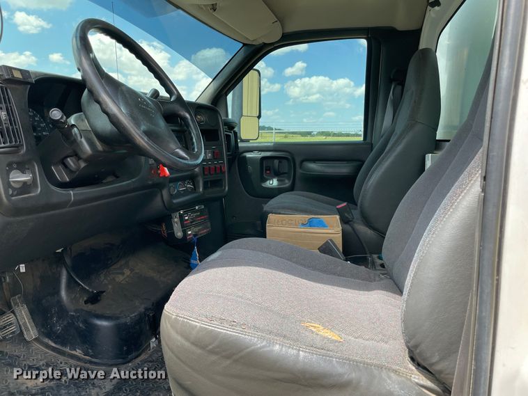 image for item MJ9064 2009 Chevrolet C4500  bucket truck