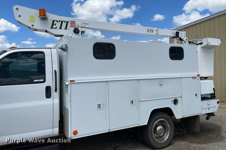 image for item MJ9064 2009 Chevrolet C4500  bucket truck