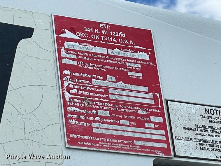 image for item MJ9064 2009 Chevrolet C4500  bucket truck