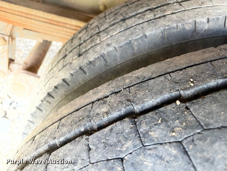 image for item MJ9064 2009 Chevrolet C4500  bucket truck