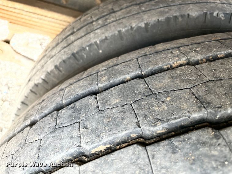 image for item MJ9064 2009 Chevrolet C4500  bucket truck