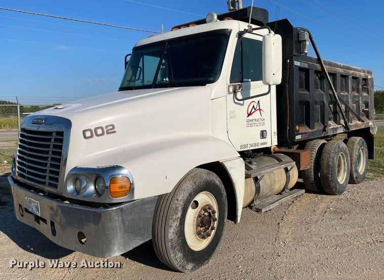 image for item MJ9114 2007 Freightliner Century Class CST120  dump truck