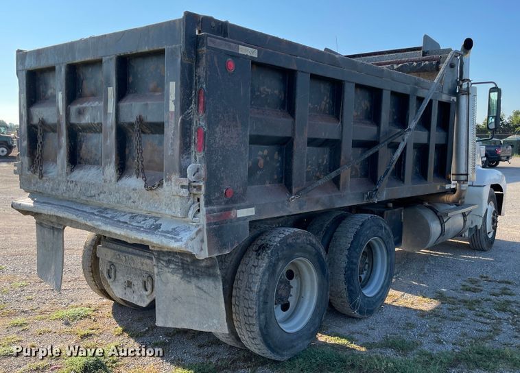 image for item MJ9114 2007 Freightliner Century Class CST120  dump truck