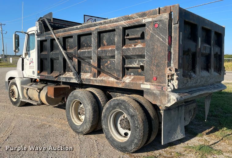 image for item MJ9114 2007 Freightliner Century Class CST120  dump truck