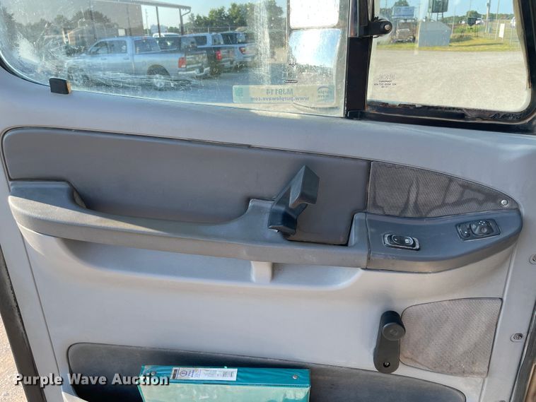 image for item MJ9114 2007 Freightliner Century Class CST120  dump truck