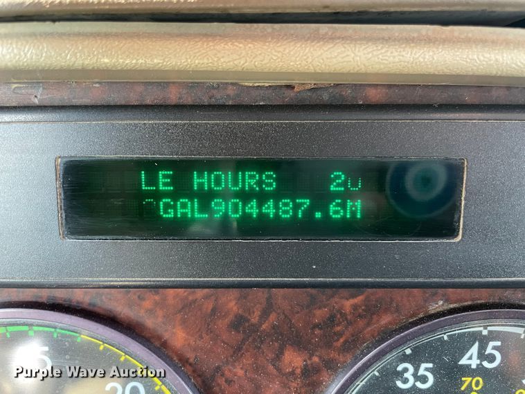 image for item MJ9114 2007 Freightliner Century Class CST120  dump truck