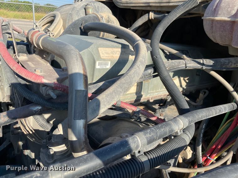 image for item MJ9114 2007 Freightliner Century Class CST120  dump truck