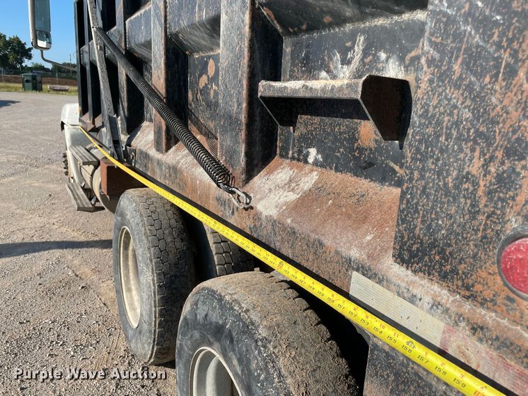 image for item MJ9114 2007 Freightliner Century Class CST120  dump truck