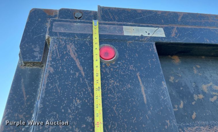 image for item MJ9114 2007 Freightliner Century Class CST120  dump truck