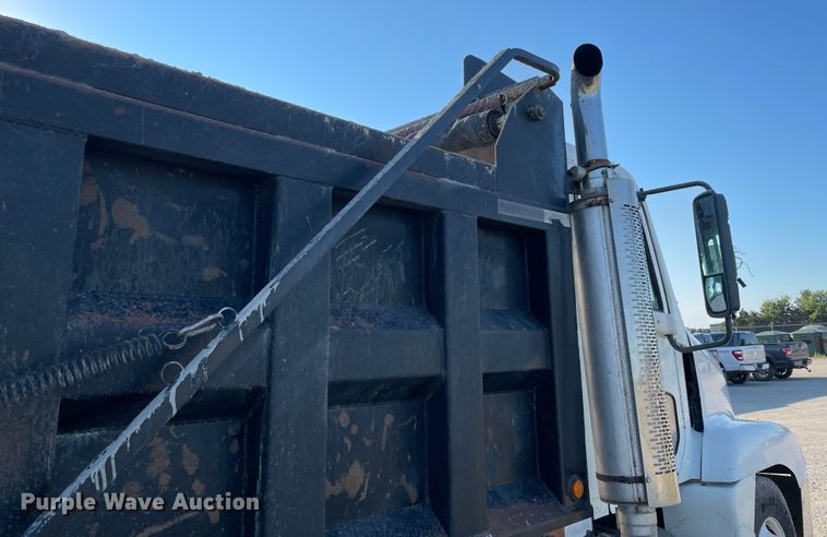 image for item MJ9114 2007 Freightliner Century Class CST120  dump truck