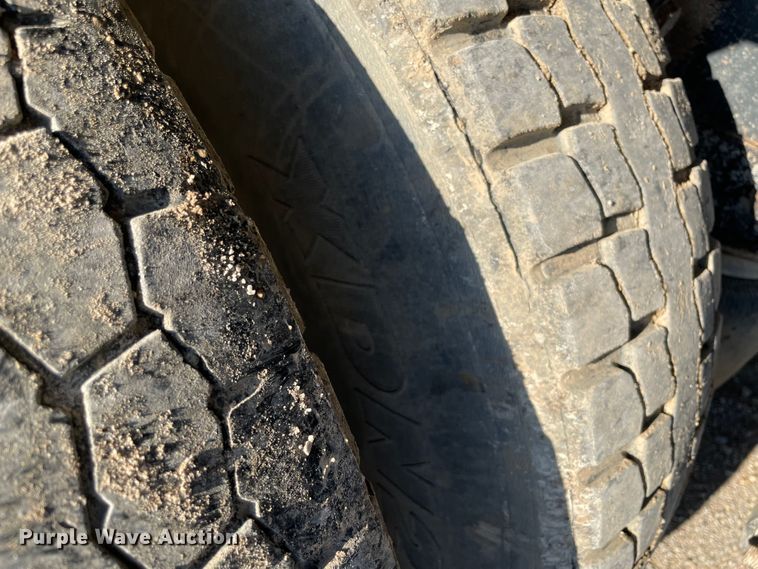 image for item MJ9114 2007 Freightliner Century Class CST120  dump truck