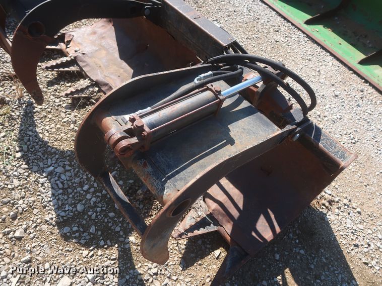 image for item MJ9121 Lucas Metal Works 6GSS-12  skid steer grapple bucket