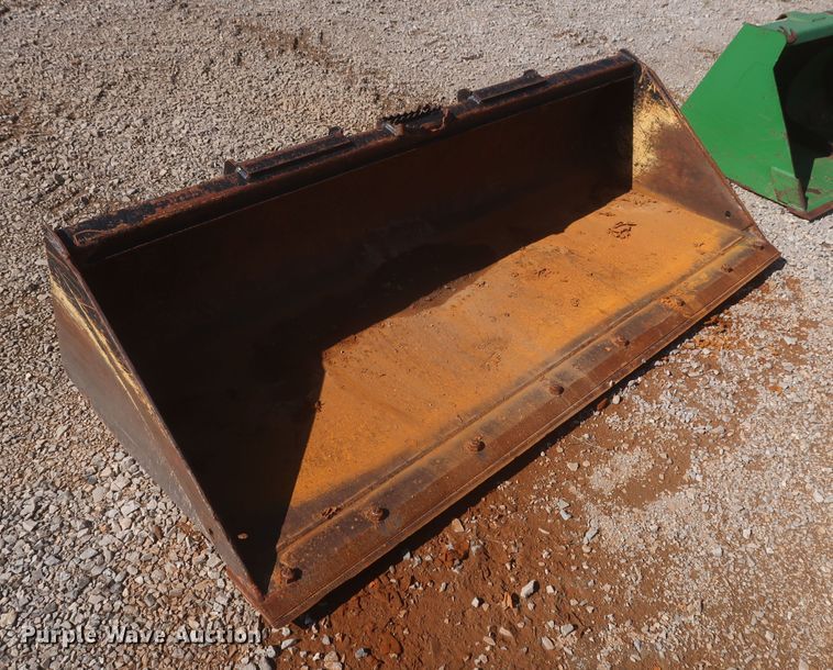 John Deere C84 skid steer bucket in Ardmore, OK Item MJ9122 sold Purple Wave