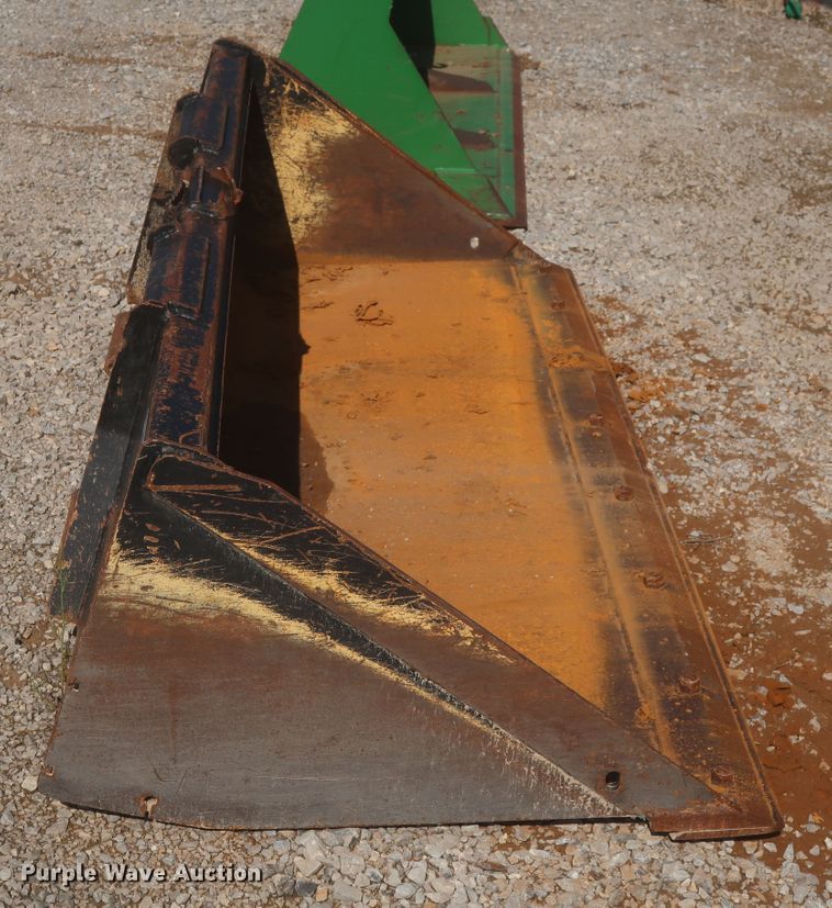 image for item MJ9122 John Deere C84  skid steer bucket