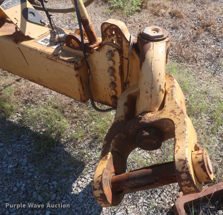 image for item MJ9129 2012 John Deere 1812C  scraper