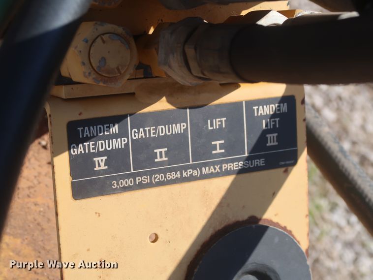 image for item MJ9129 2012 John Deere 1812C  scraper