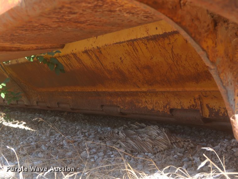 image for item MJ9129 2012 John Deere 1812C  scraper