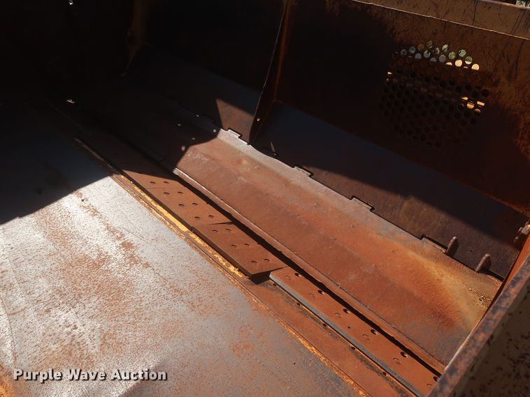 image for item MJ9129 2012 John Deere 1812C  scraper