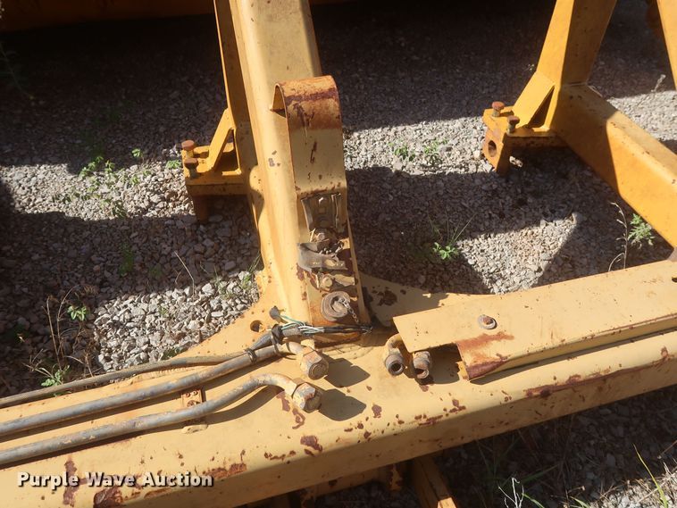 image for item MJ9129 2012 John Deere 1812C  scraper