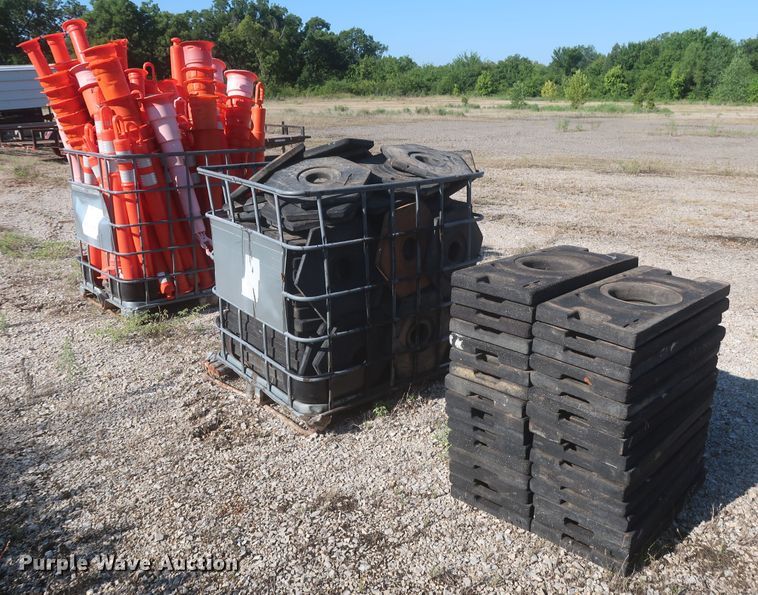 image for item MJ9136 Approximately (100) safety cones