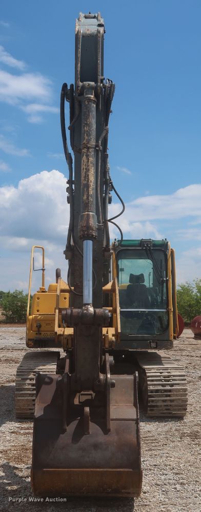 image for item MJ9138 2004 Volvo EC160BLC  excavator