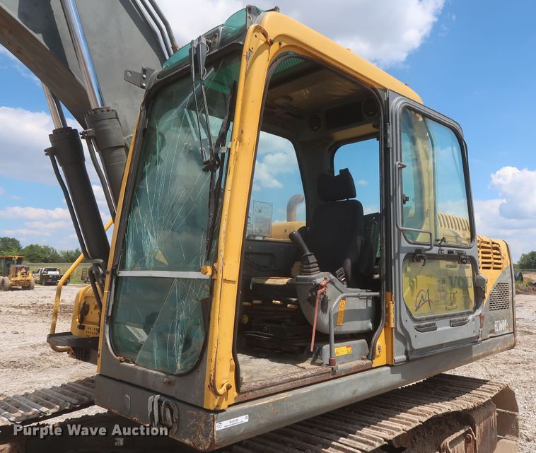 image for item MJ9138 2004 Volvo EC160BLC  excavator
