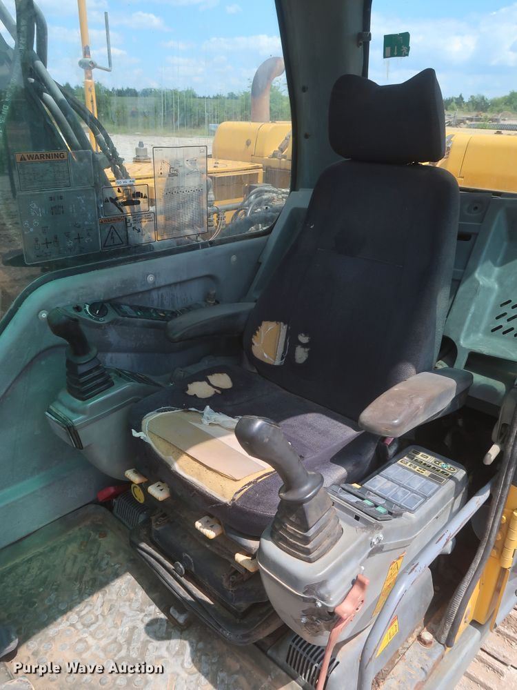 image for item MJ9138 2004 Volvo EC160BLC  excavator