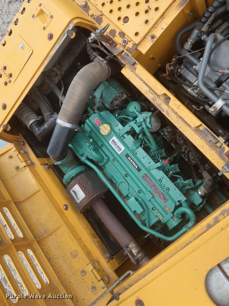 image for item MJ9138 2004 Volvo EC160BLC  excavator