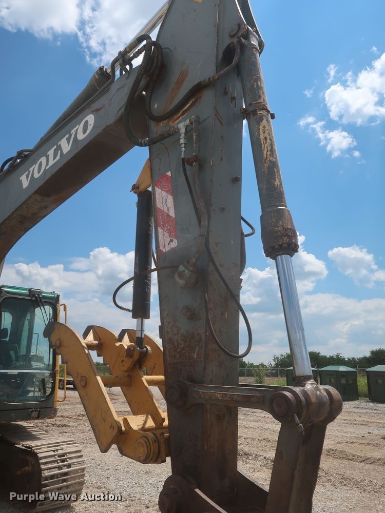 image for item MJ9138 2004 Volvo EC160BLC  excavator