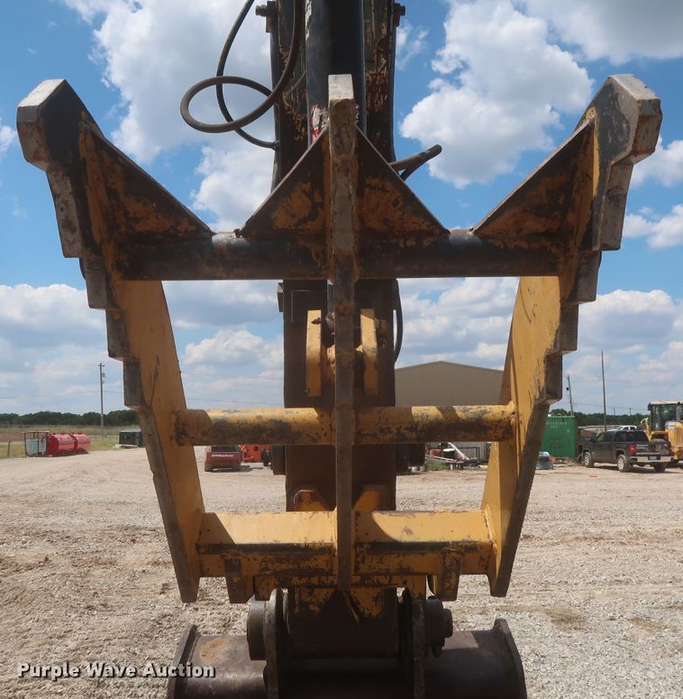 image for item MJ9138 2004 Volvo EC160BLC  excavator