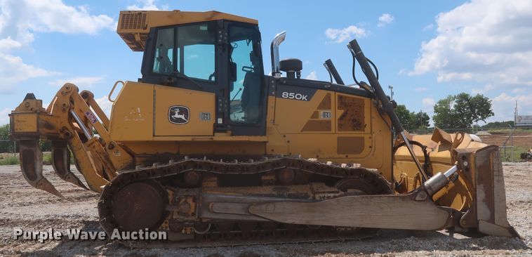 image for item MJ9141 2013 John Deere 850K  dozer