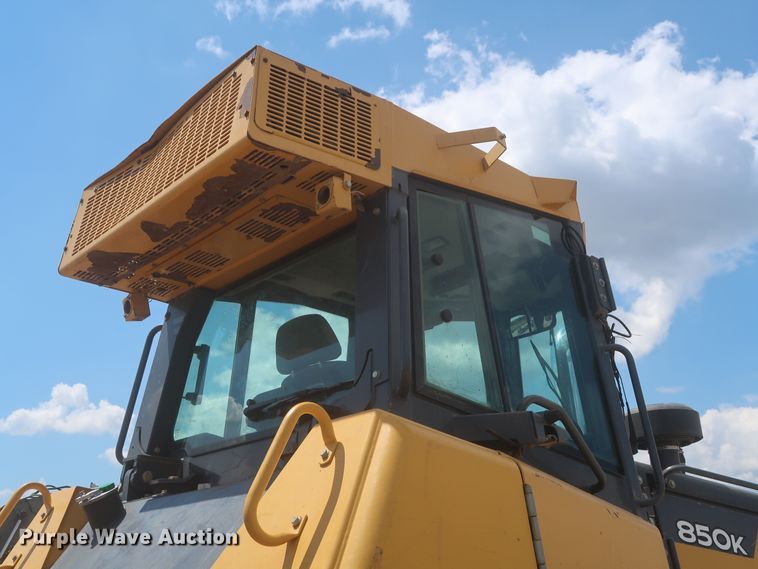 image for item MJ9141 2013 John Deere 850K  dozer