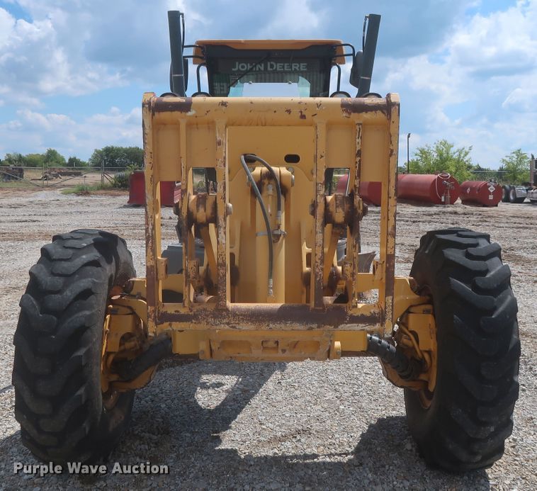 image for item MJ9142 2010 John Deere 672G  motor grader