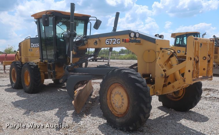 image for item MJ9142 2010 John Deere 672G  motor grader