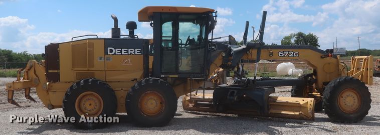 image for item MJ9142 2010 John Deere 672G  motor grader