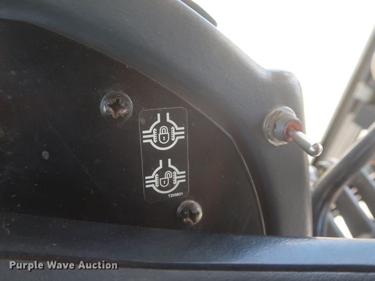 image for item MJ9142 2010 John Deere 672G  motor grader