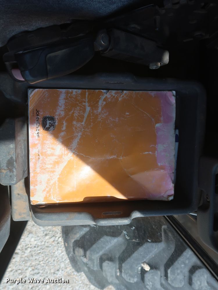 image for item MJ9142 2010 John Deere 672G  motor grader