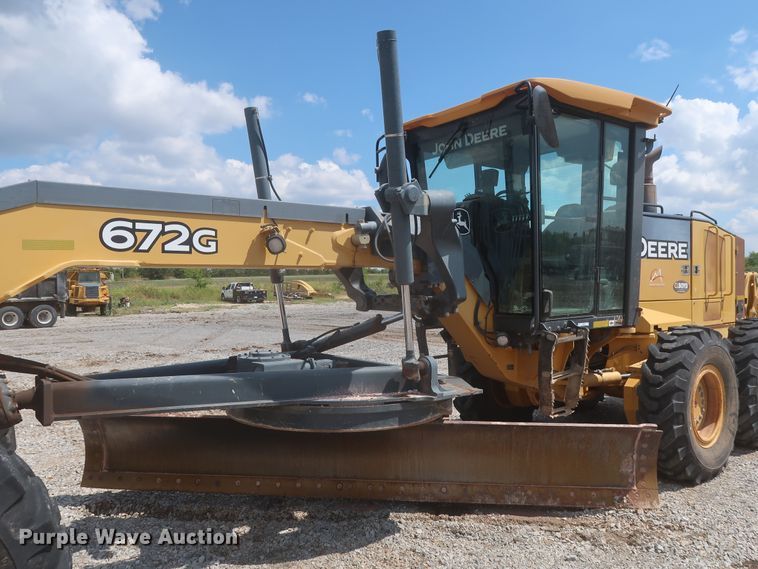 image for item MJ9142 2010 John Deere 672G  motor grader