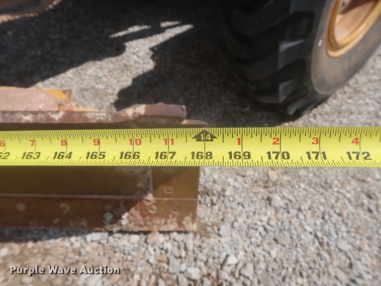 image for item MJ9142 2010 John Deere 672G  motor grader