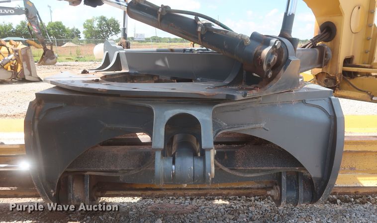 image for item MJ9142 2010 John Deere 672G  motor grader