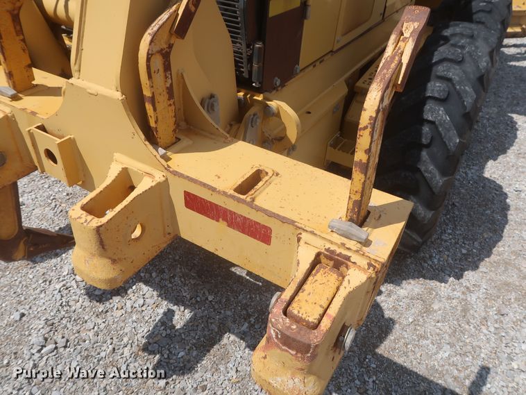 image for item MJ9142 2010 John Deere 672G  motor grader